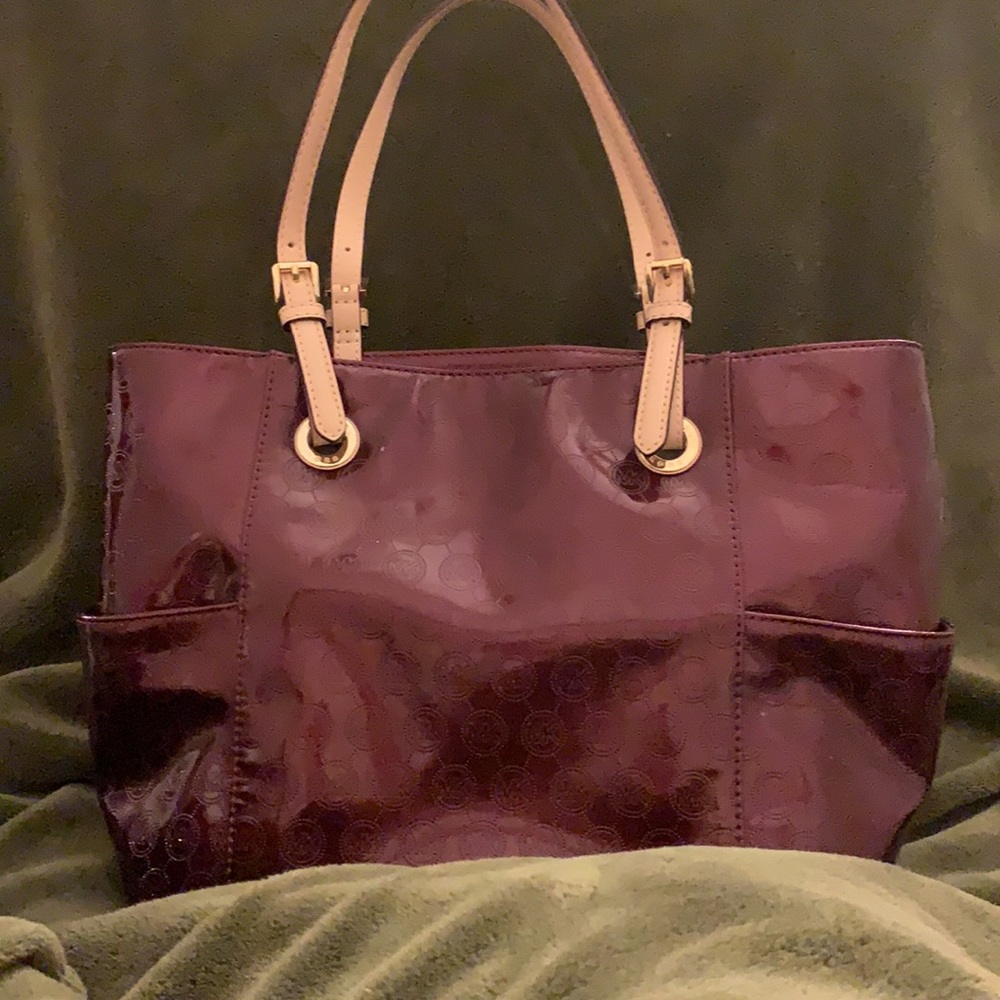 Burgundy Michael Kors Tote *GIVE ME AN OFFER TRYING TO CLEAN OUT*